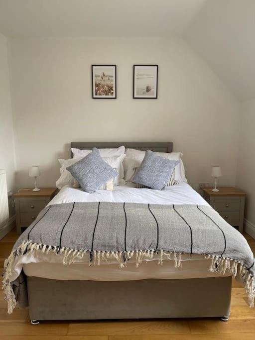 Large Coastal Cottage, Private Indoor Pool, Hut Tub, Sauna And Steam Pod Weymouth Esterno foto
