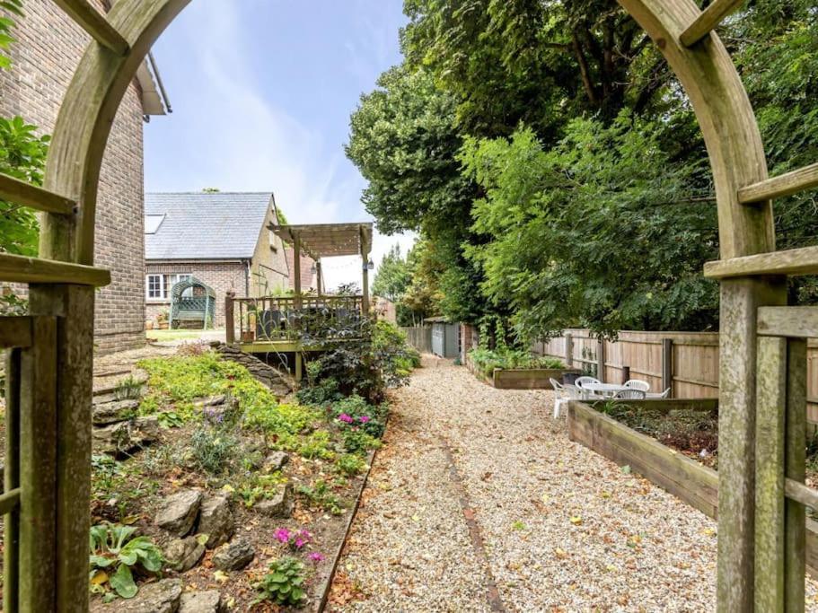 Large Coastal Cottage, Private Indoor Pool, Hut Tub, Sauna And Steam Pod Weymouth Esterno foto